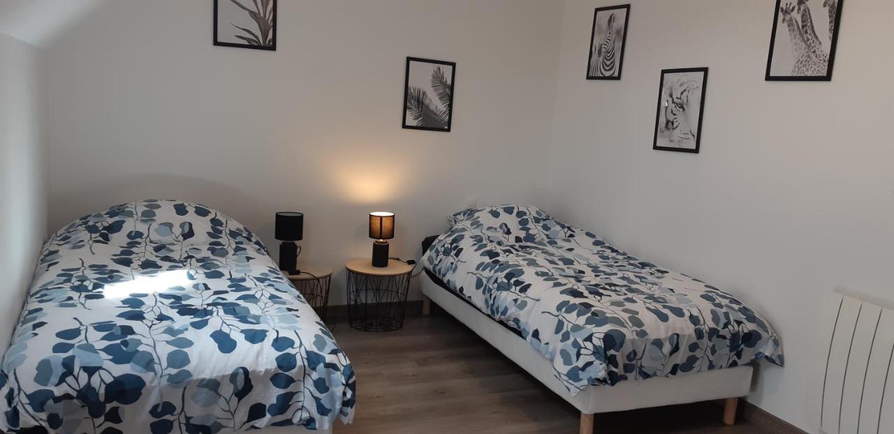 Gites Des 4A Sémeries Exteriör bild